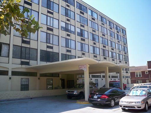 1st image of 1700 W Clinch Ave APT 208