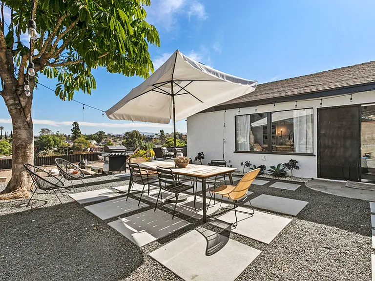 1803 Midvale Dr — Photo 18