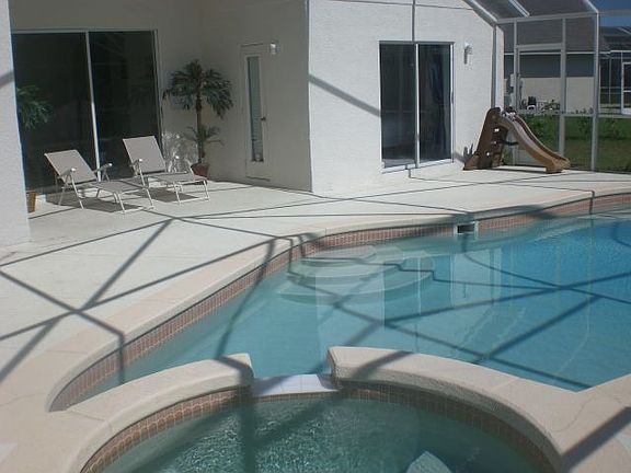 2nd image of 7906 Canary Palm Ct