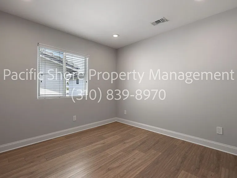 7205 S. La Cienega Apartments — Photo 39
