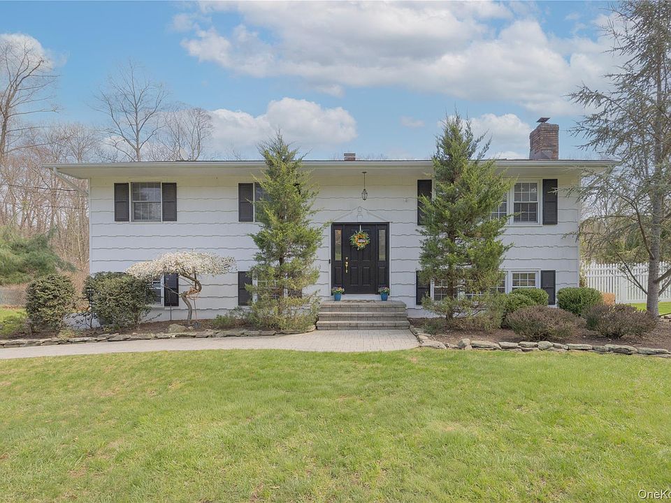 1st image of 45 Woodglen Drive