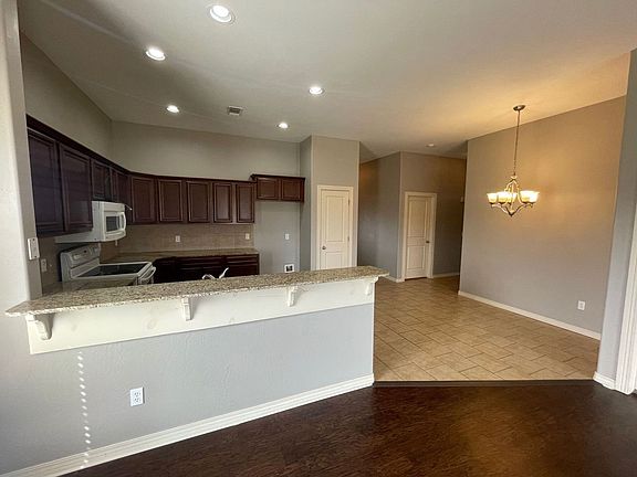 5th image of 17716 Spacious Sky Ct