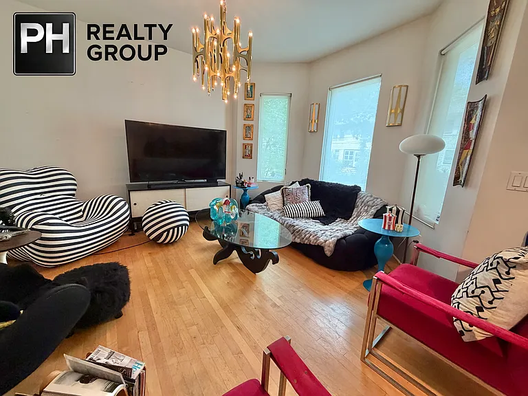 87 Oxford Ave #1 — Photo 11