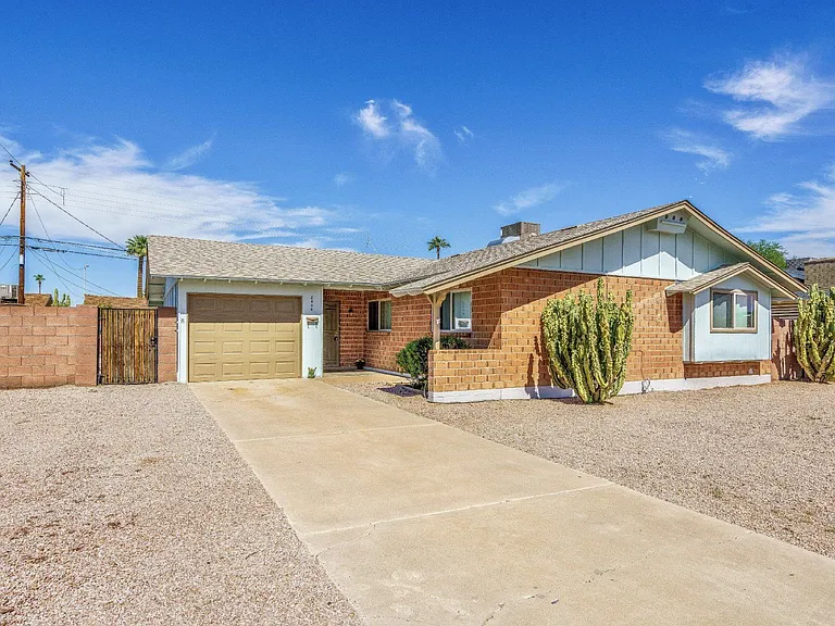 8444 E Virginia Ave — Photo 4