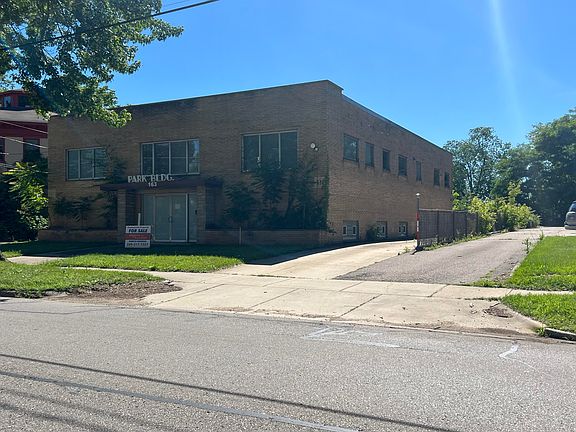 2nd image of 163 North Ave