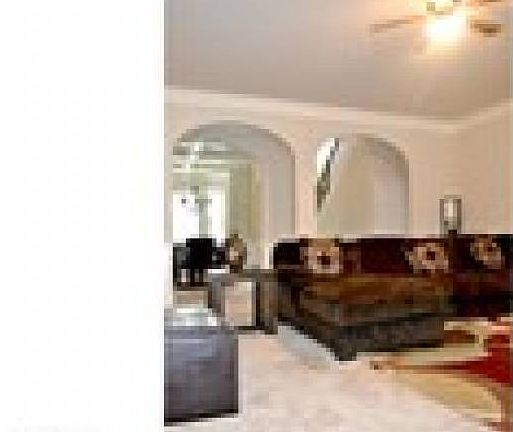 5th image of 229 Brixton Pl