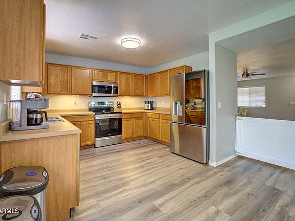 5th image of 40110 N THOROUGHBRED Way