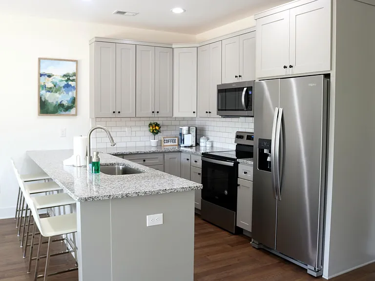 3 Elm St #B — Photo 6