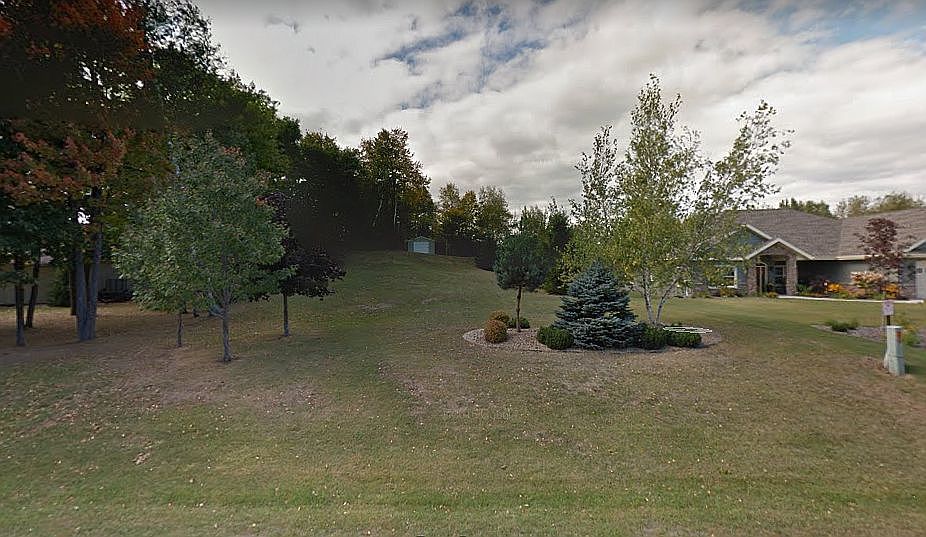 2nd image of 4875 Adrian Ln