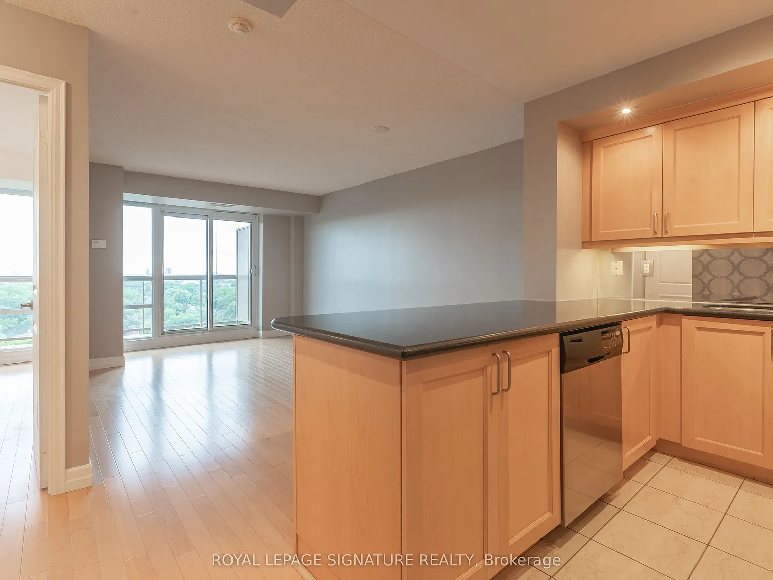 1 bed, $2,600 — Photo 3