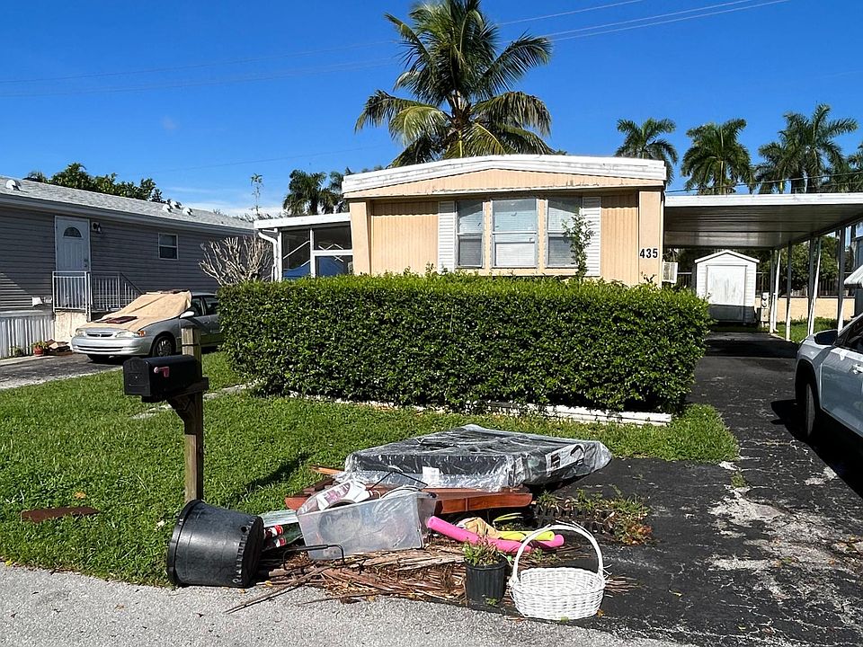 1st image of 435 NW 135th Way