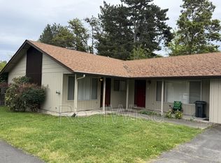 1223 NW Highland Ave APT B, Grants Pass, OR 97526