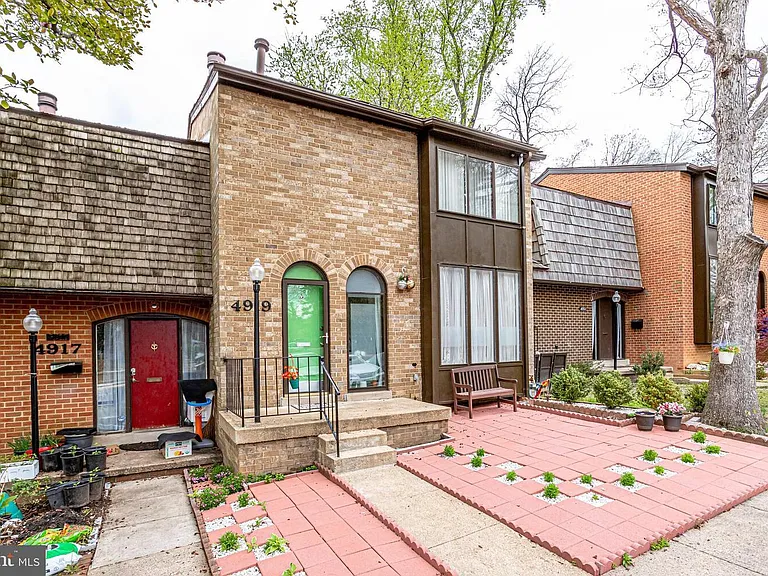 4919 Herkimer St — Photo 2