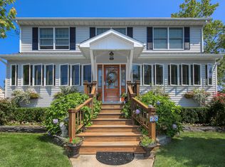 138 Grove St, Bay Head, NJ 08742