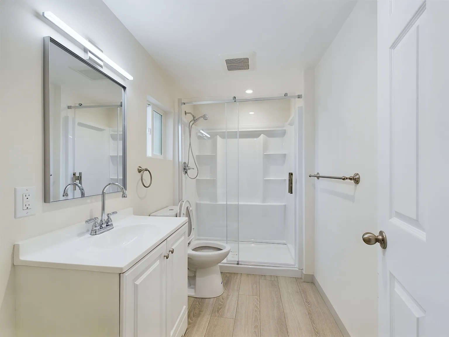 Studio, 383 sqft, $2,500 — Photo 4