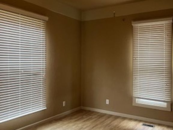 4th image of 923 S 18th St