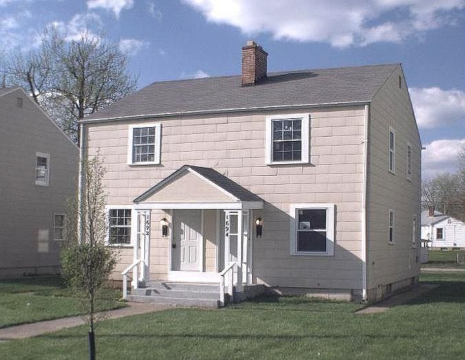 2nd image of 1694 E Whittier St