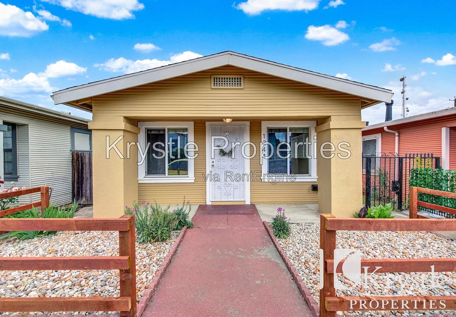 2 bed, 1.0 bath, 684 sqft, $1,950 — Photo 1