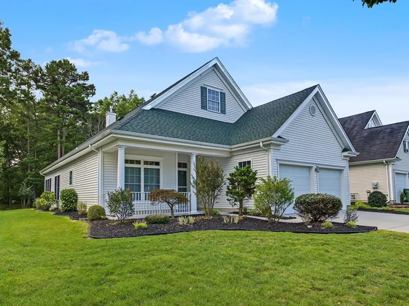 16 Marigold Cir, Egg Harbor Township, NJ 08234