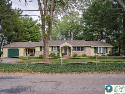 4245 Tank Farm Rd, Emmaus, PA, 18049