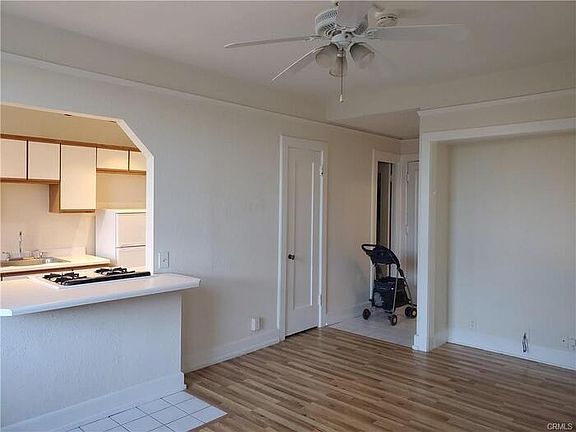 5th image of 455 E Ocean Blvd #D663