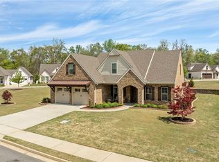 1305 Spring Lakes Xing, Opelika, AL 36801