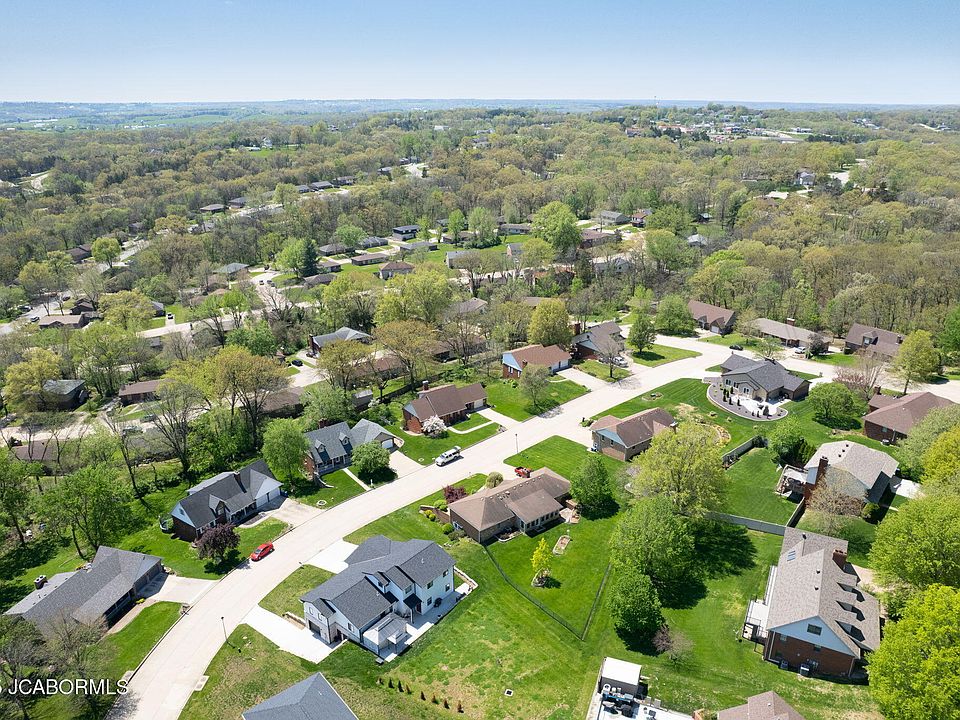 2nd image of 316 Joe Ln