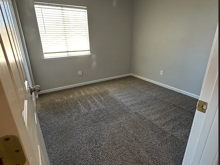 1412 Blush St — Photo 11