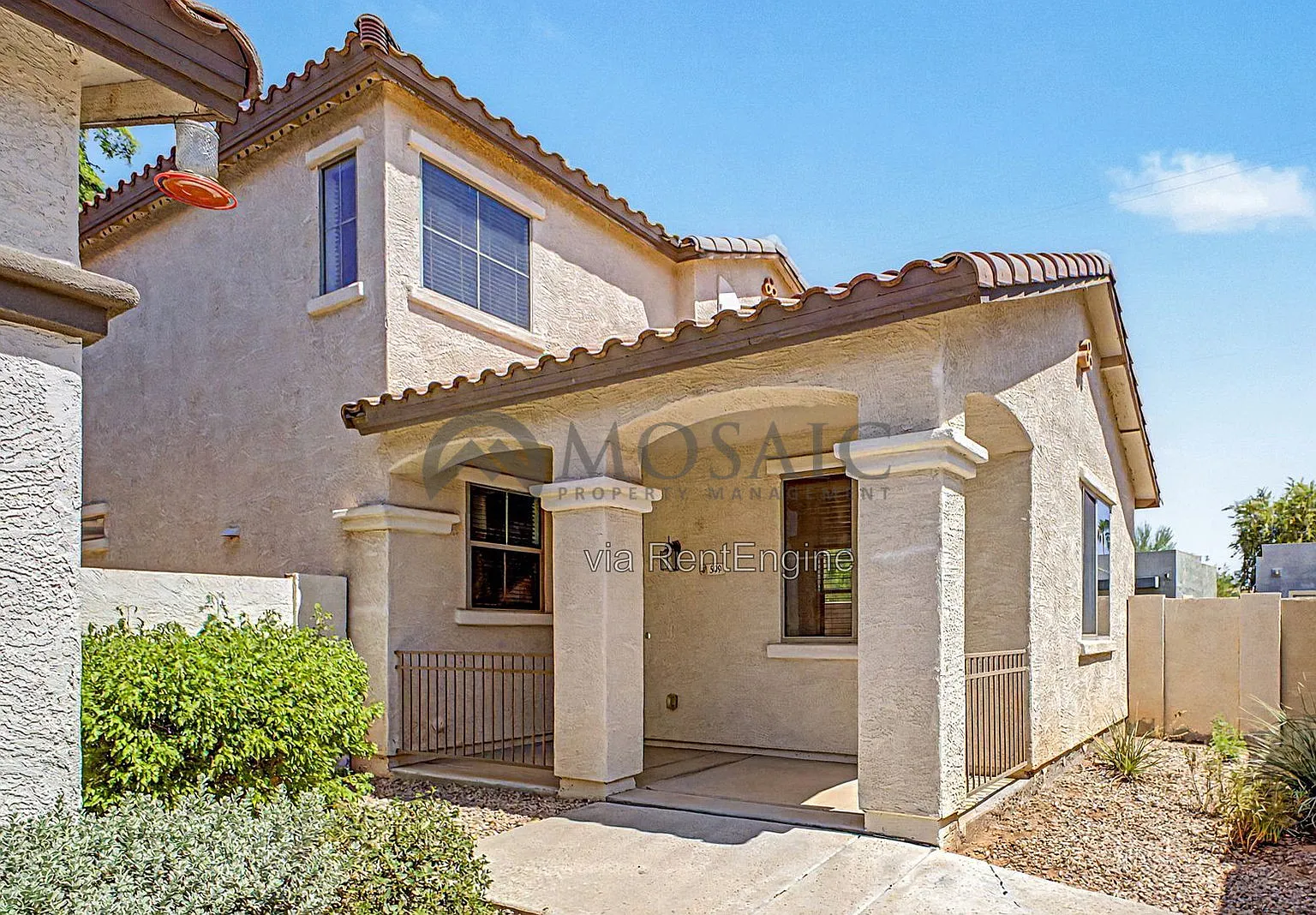 3 bed, 2.5 bath, 1684 sqft, $2,095 — Photo 2