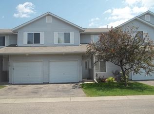 2105 Parkway Ave, Shakopee, MN 55379