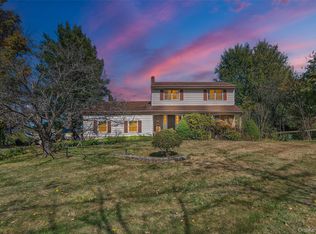 20 County Route 48, Thompson Ridge, NY 10985