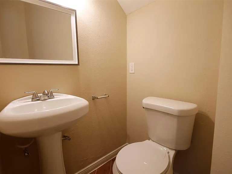 11615 Glenwolde Dr — Photo 22