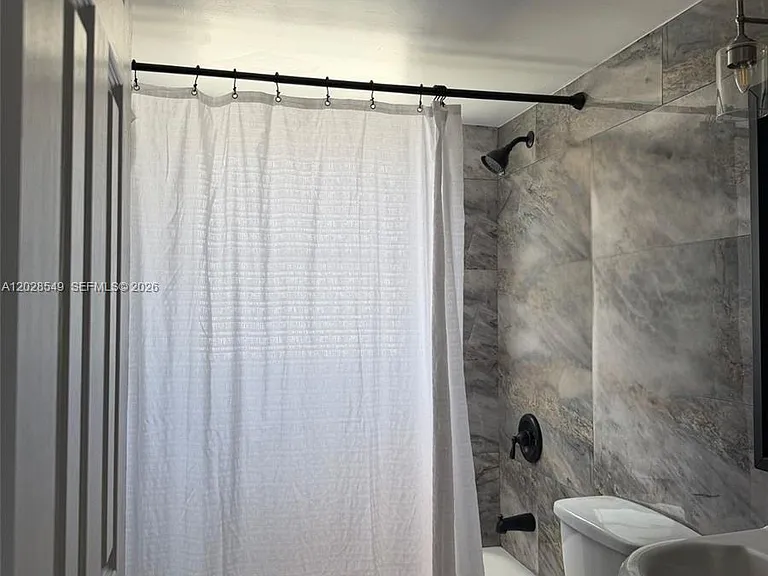 1881 Washington Ave #7C — Photo 14