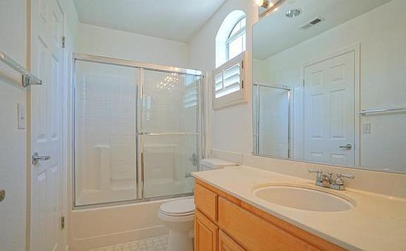 5th image of 1012 Woodfalls Ct