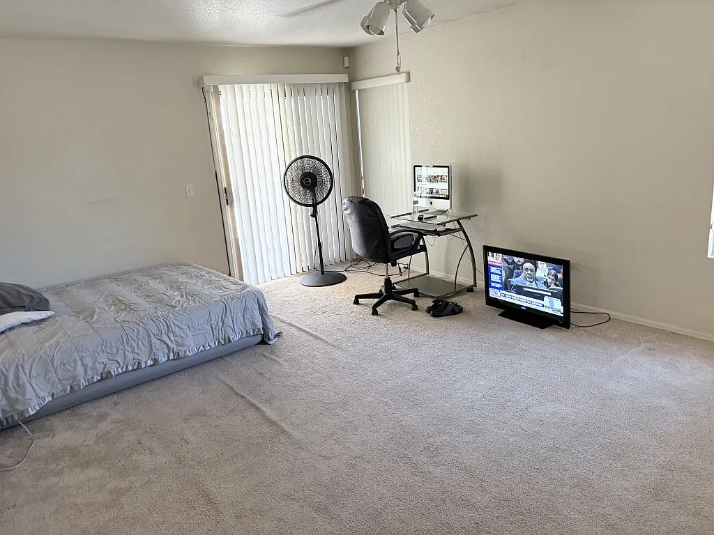 3 bed, 1316 sqft, $1,895 — Photo 2