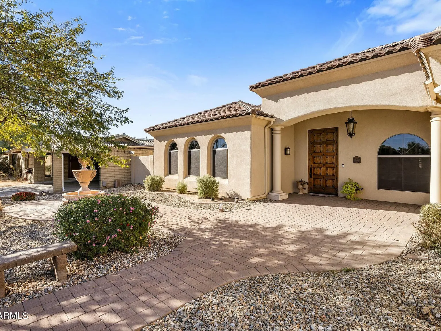 4 bed, 3.5 bath, 3322 sqft, $6,000 — Photo 2