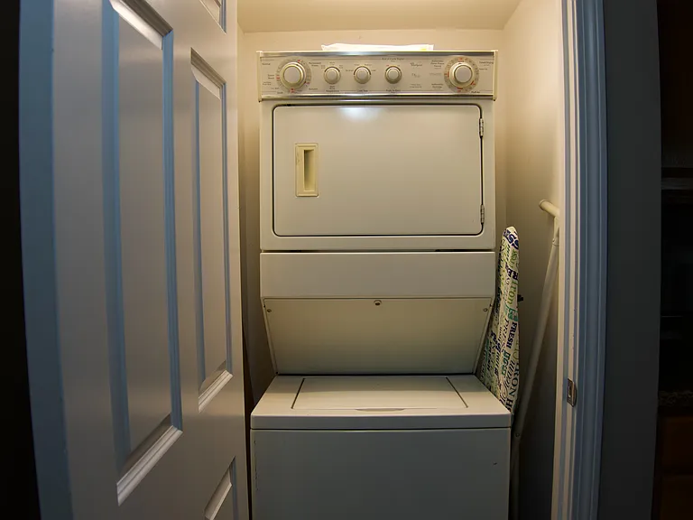 858 Bernon St #3 — Photo 7