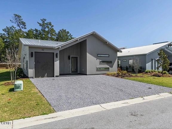 2nd image of 32 Asher St