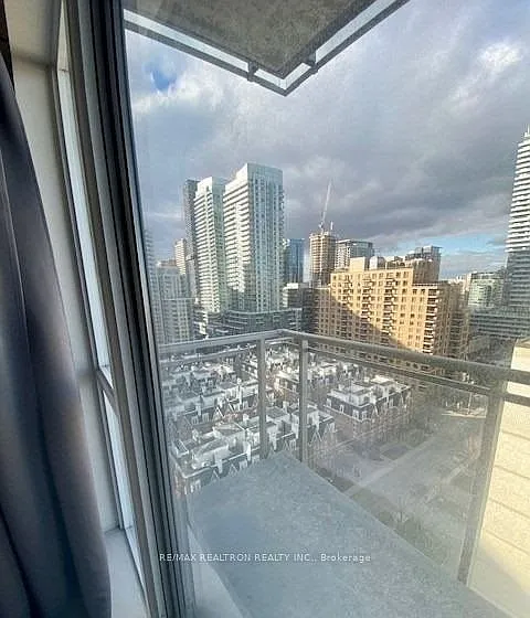 83 Redpath Ave #1411 — Photo 2