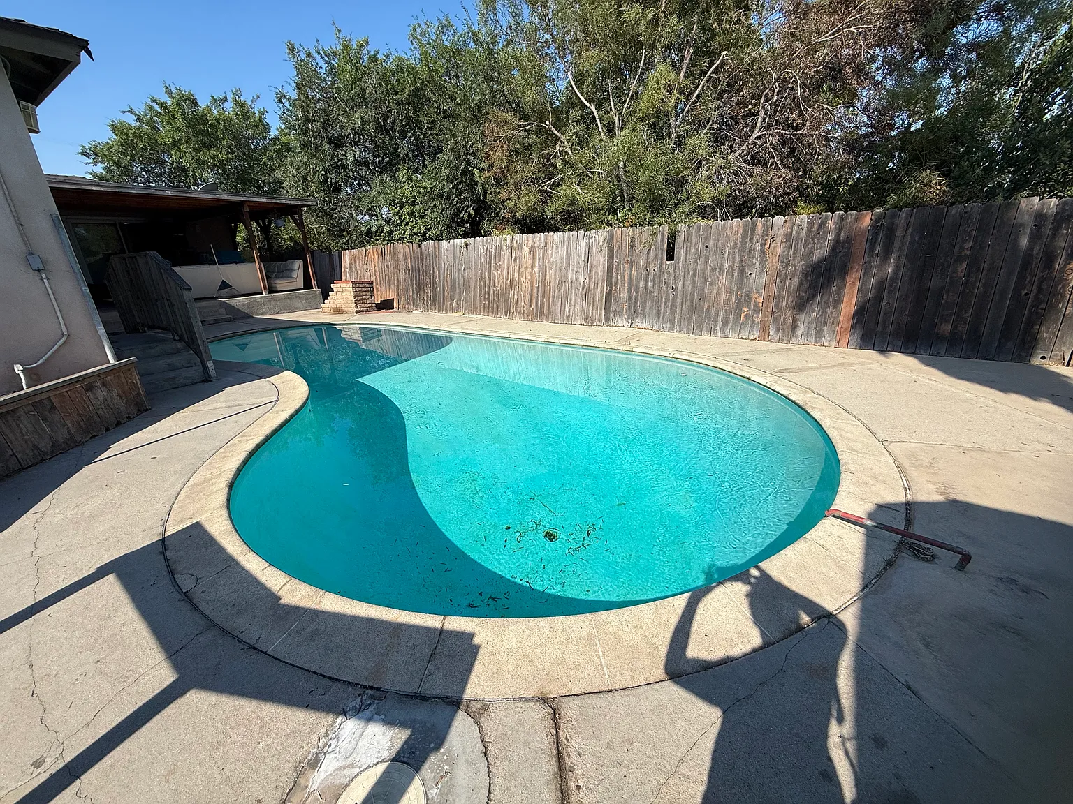 7 bed, 2000 sqft, $11,485 — Photo 1