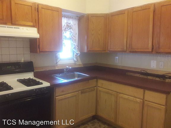 4th image of 4116 N Darien St