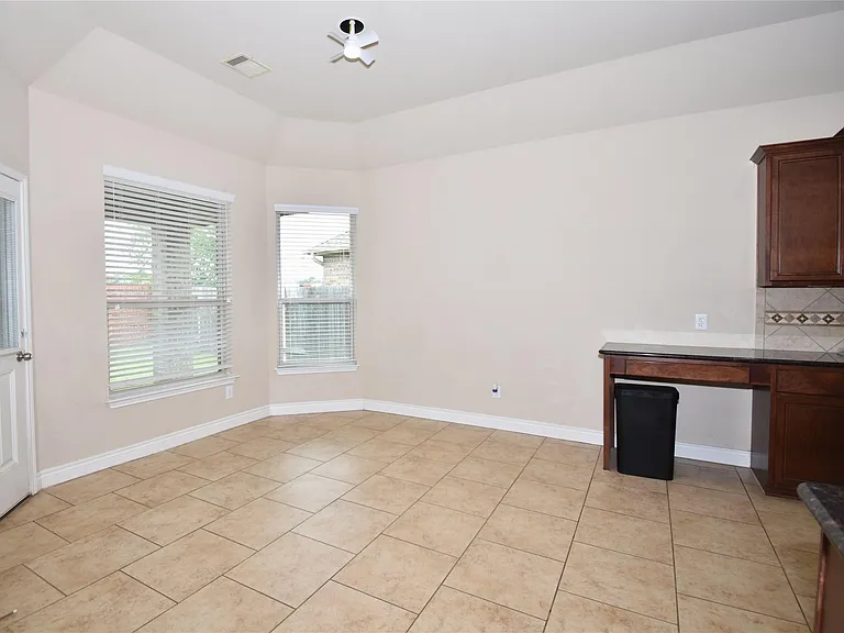 5623 S Denham Ridge Ln — Photo 14