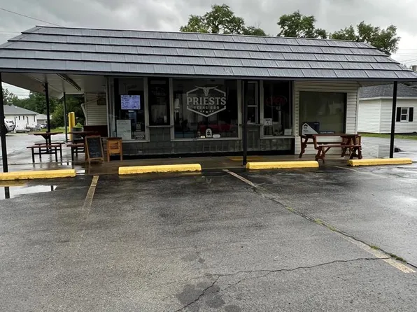 329 N Washington St, Greenfield, OH 45123