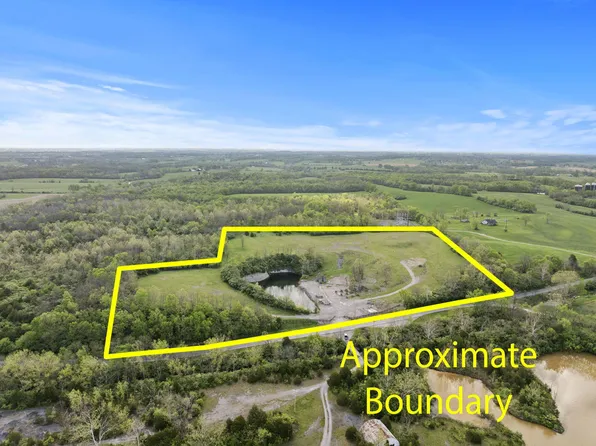1514 Russell Cave Rd, Paris, KY 40361