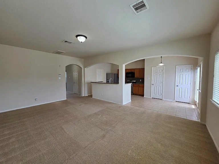 11805 Princess Garden Way — Photo 7
