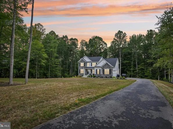 12130 Calverts Run Ct, La Plata, MD 20646