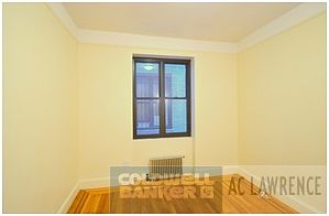 2nd image of 78 Manhattan Ave APT 2F