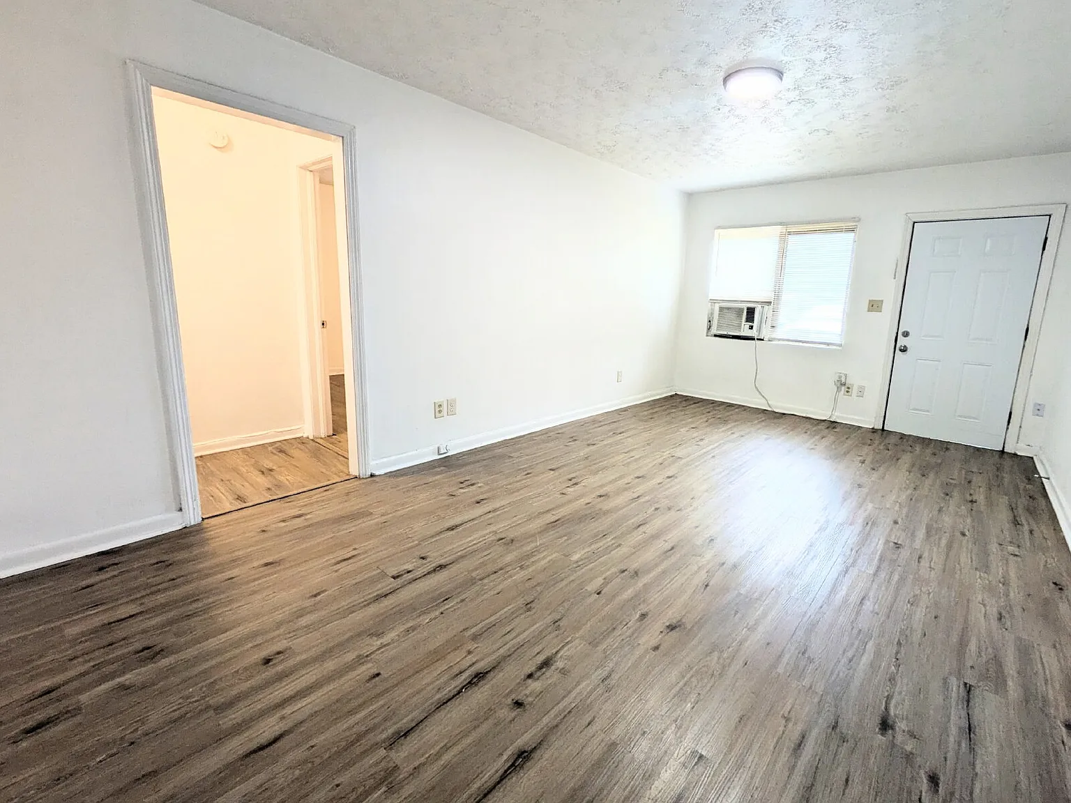 2 bed, 1.0 bath, 750 sqft, $950 — Photo 3