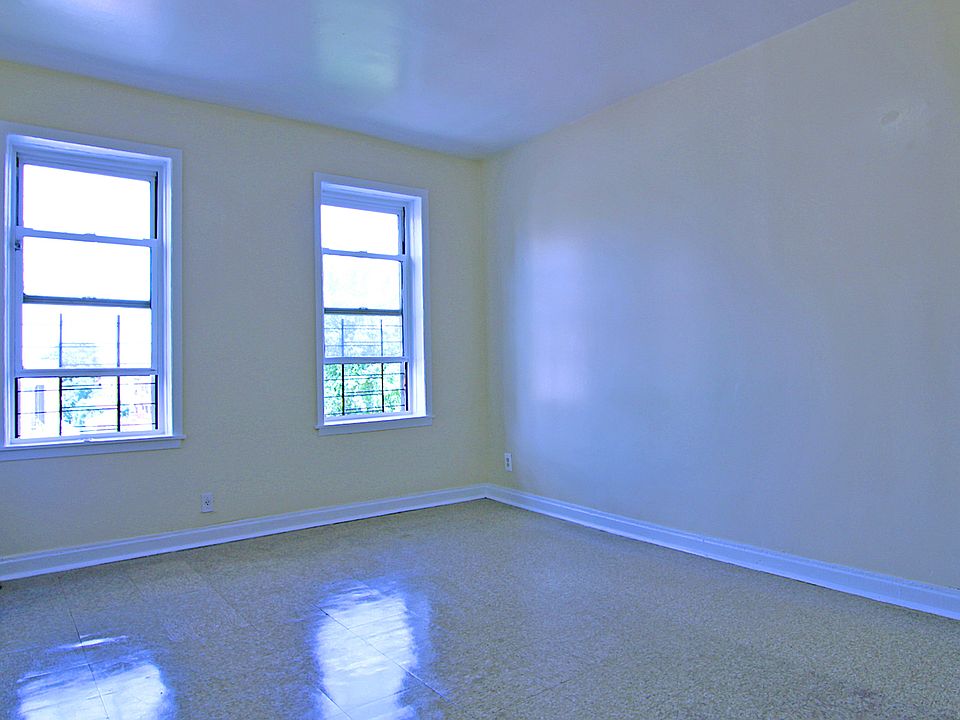 1st image of 1630 Undercliff Ave APT F2