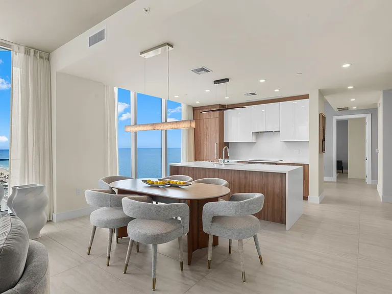 151 N Seabreeze Blvd #2503 — Photo 30